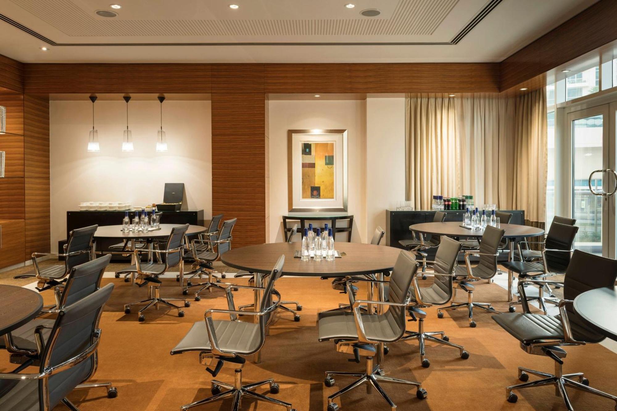 Grosvenor House, A Luxury Collection Hotel, Dubai Exterior photo Meeting room