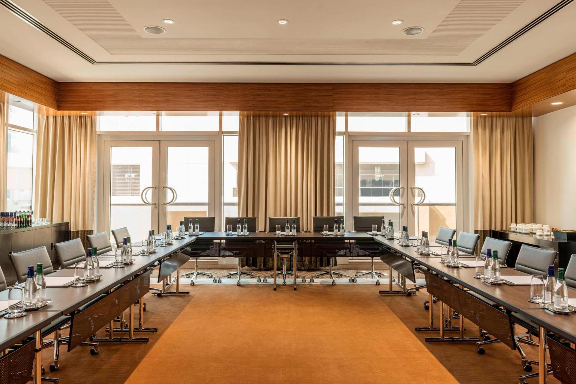 Grosvenor House, A Luxury Collection Hotel, Dubai Exterior photo Meeting room