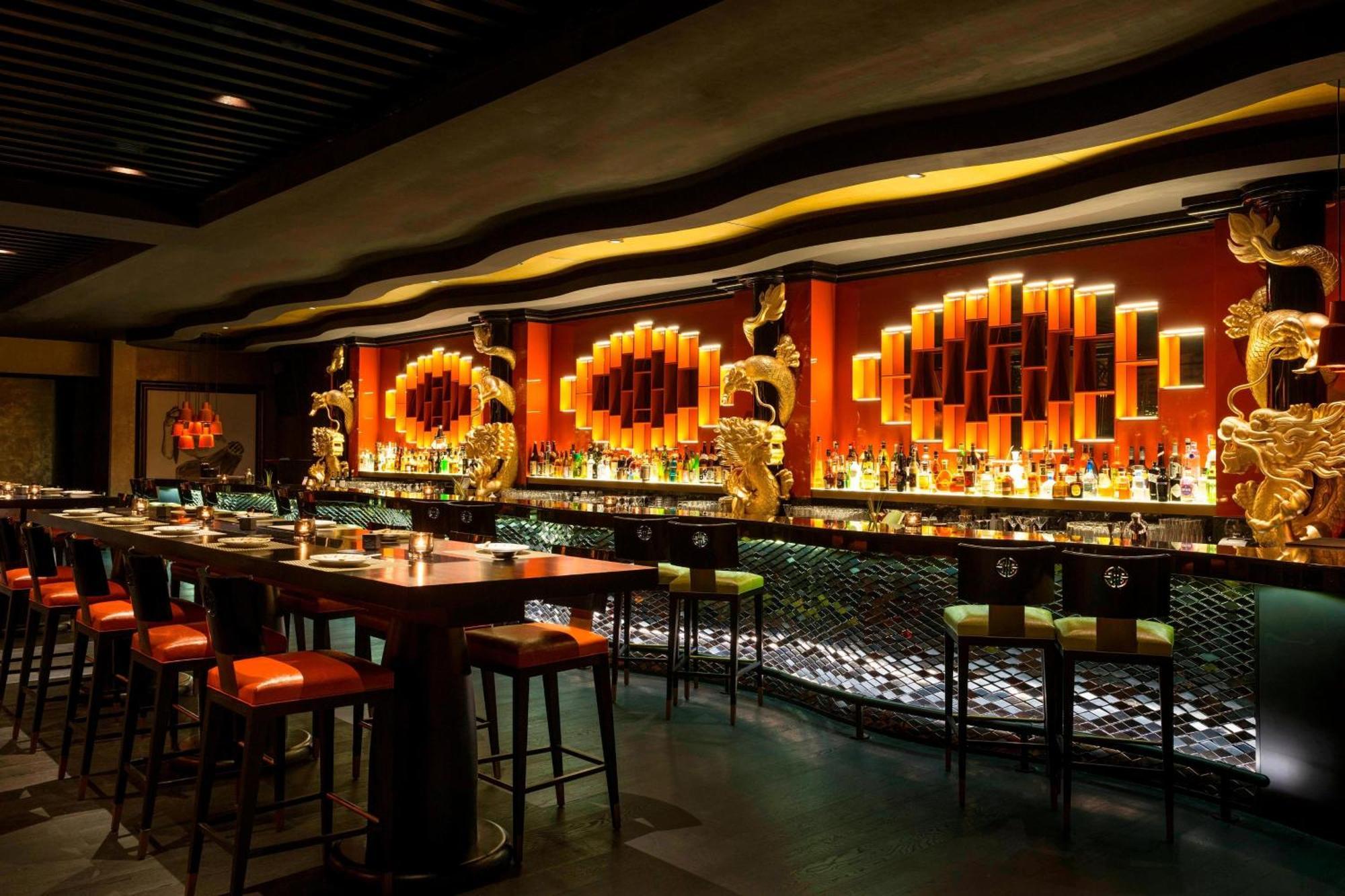 Grosvenor House, A Luxury Collection Hotel, Dubai Exterior photo The bar at the restaurant