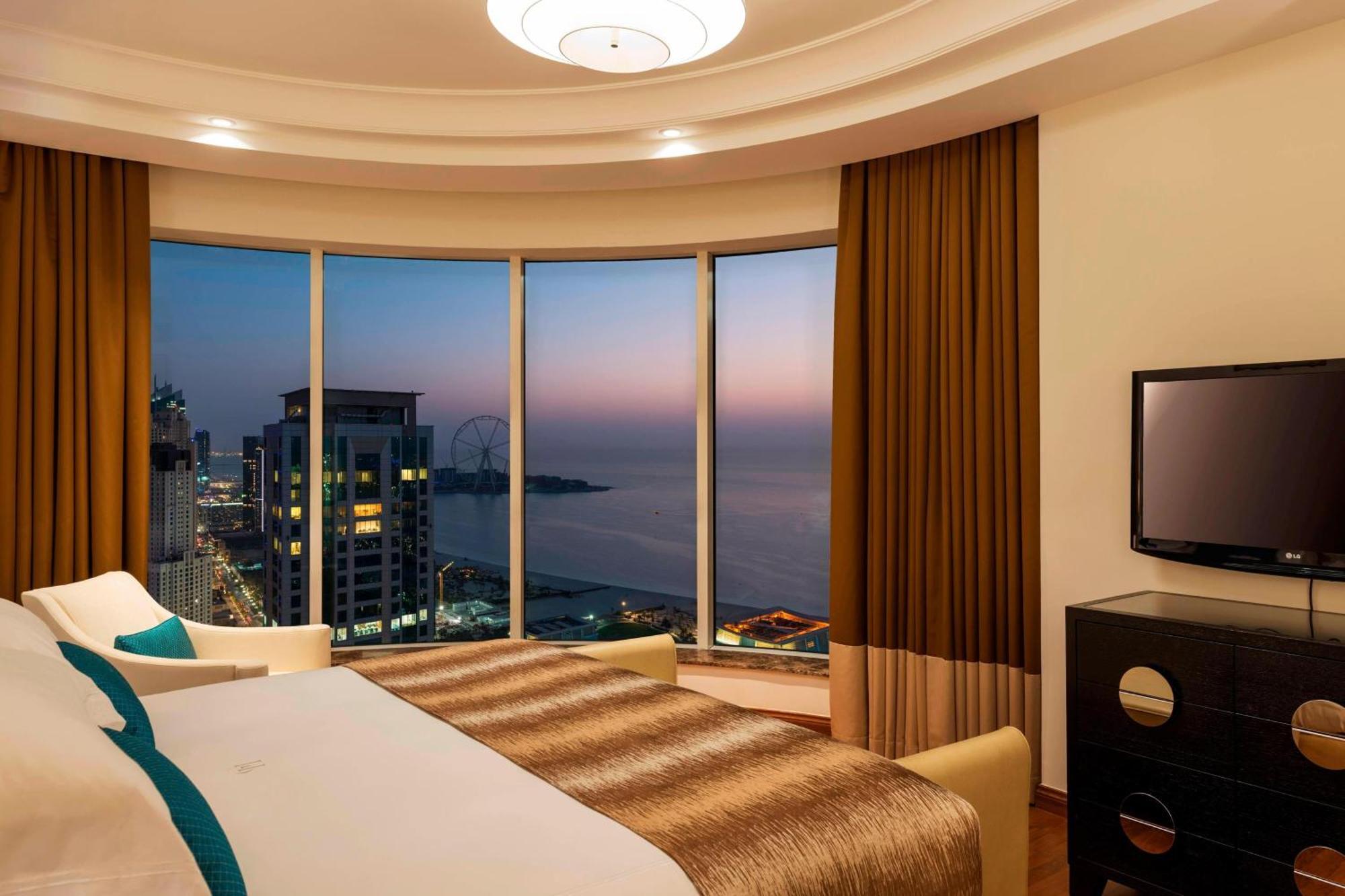 Grosvenor House, A Luxury Collection Hotel, Dubai Exterior photo A bedroom at the hotel