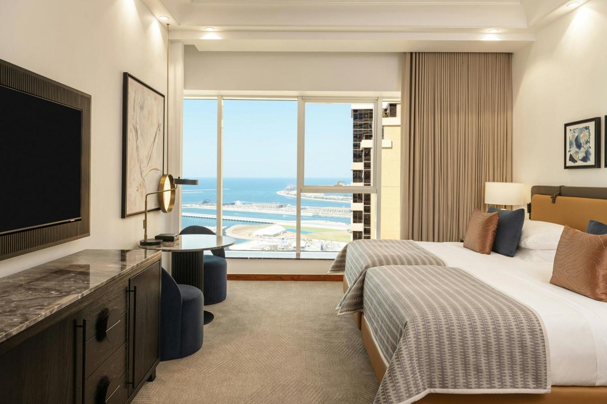 Grosvenor House, A Luxury Collection Hotel, Dubai Exterior photo A guest room at the Hilton Ras Al Khaimah