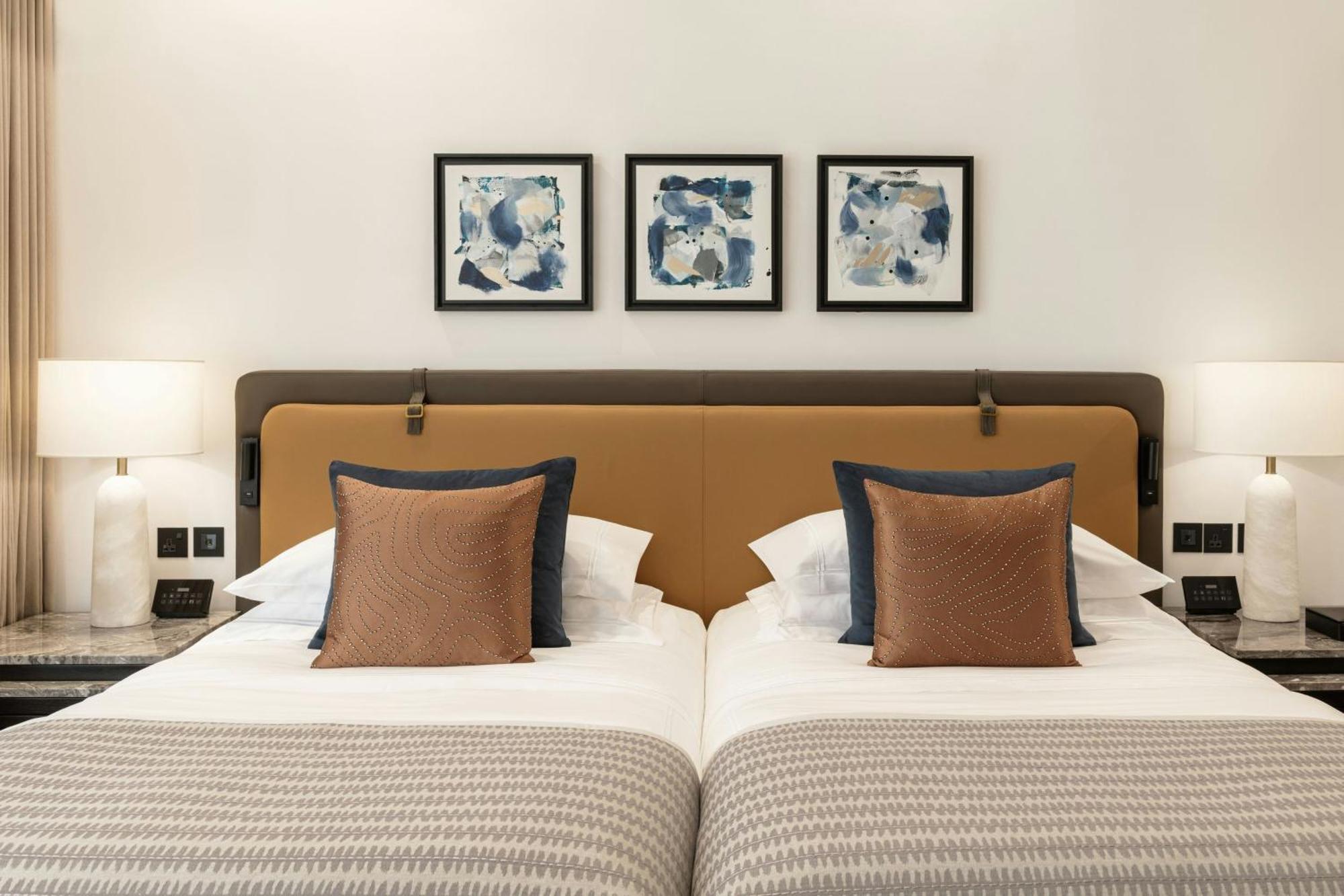 Grosvenor House, A Luxury Collection Hotel, Dubai Exterior photo A bedroom at the hotel