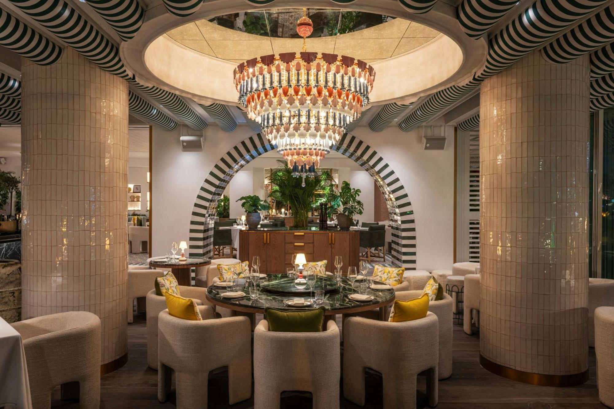 Grosvenor House, A Luxury Collection Hotel, Dubai Exterior photo Interior of the restaurant