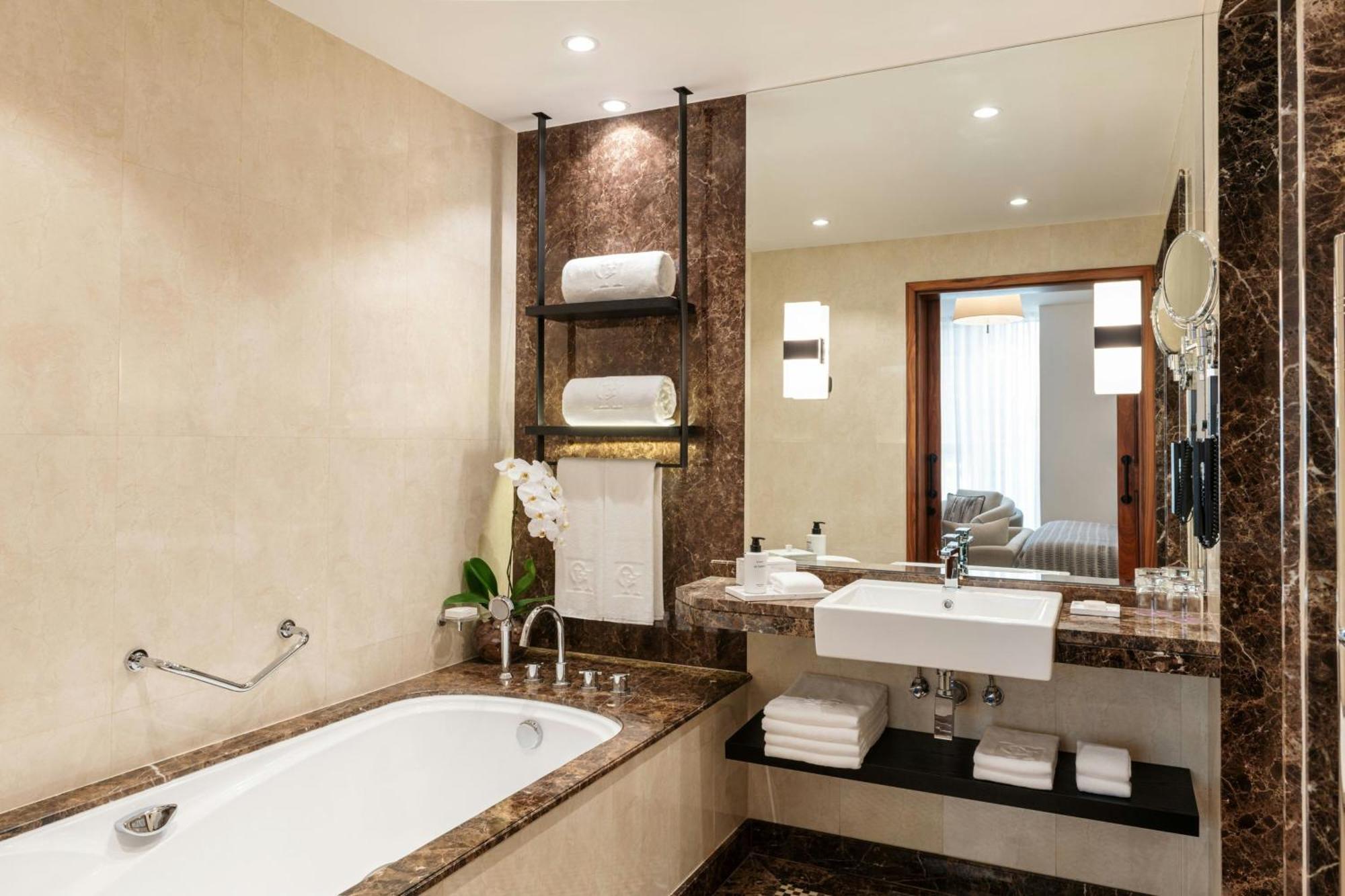 Grosvenor House, A Luxury Collection Hotel, Dubai Exterior photo
